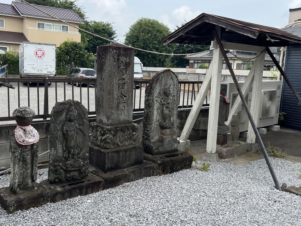 石仏群