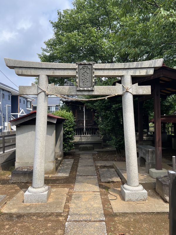境内